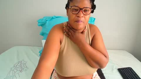 candyyumsaerolaxx online show from June 16, 7:44 am
