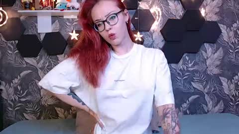 Mia online show from May 5, 3:36 am