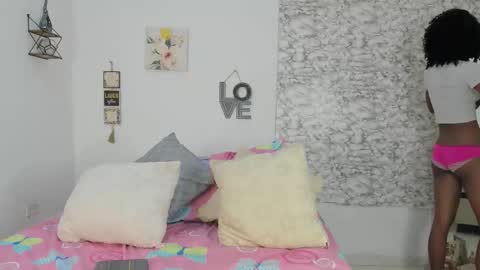 Canhela online show from February 25, 1:15 am