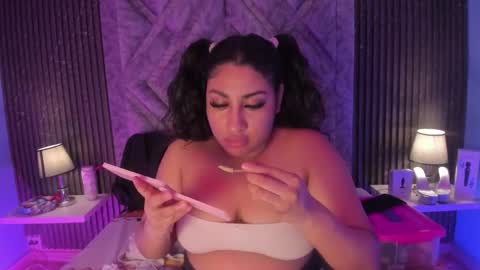 GABRIELA LOPEZ online show from December 5, 4:10 am