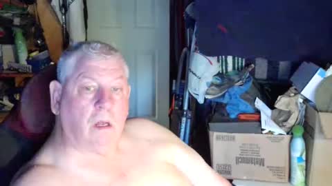 canoelicker69 online show from September 19, 7:47 pm