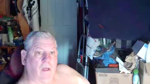 canoelicker69 online show from September 20, 12:39 pm
