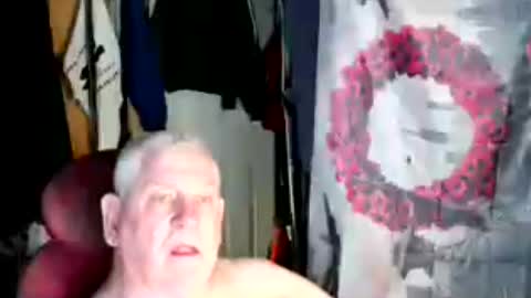 canoelicker69 online show from June 24, 7:24 pm