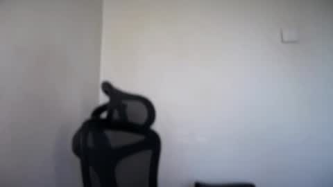 Emma online show from May 5, 7:05 am