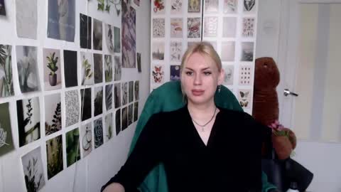 Capricious Scorpio Afa online show from April 30, 1:17 pm
