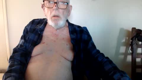 capt5105 online show from June 10, 11:35 pm