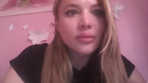 caramel_dream_ online show from June 6, 11:59 am