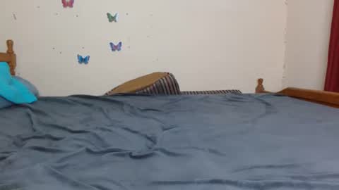 caramelebony_ online show from May 2, 12:43 pm