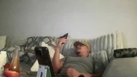 caramelizedzeus online show from April 13, 8:31 am