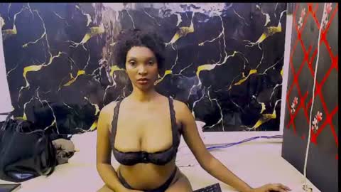 caramelminxx_ online show from June 19, 8:07 am