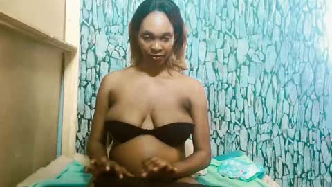 Snapshot of caramelminxxx1 chatting on March 2, 7:48 am caramelminxxx1 online show from March 2, 7:48 am