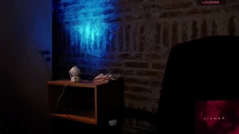 carameltoy4 online show from March 7, 5:59 am