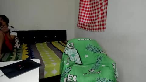 Snapshot of cardrey05 chatting on May 23, 8:46 pm Carlos and Cristian online show from May 23, 8:46 pm