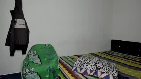 Snapshot of cardrey05 chatting on June 6, 6:07 am Carlos and Cristian online show from June 6, 6:07 am