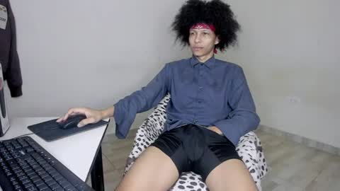Snapshot of cardrey05 chatting on June 13, 2:42 am Carlos and Cristian online show from June 13, 2:42 am
