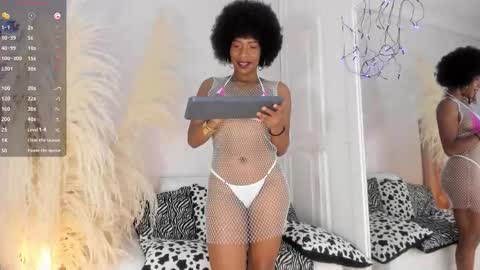 Snapshot of cardykambell chatting on November 4, 4:55 am cardykambell online show from November 4, 4:55 am