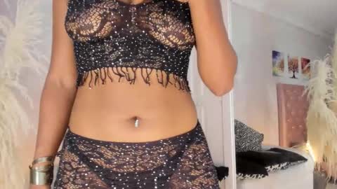 Snapshot of cardykambell chatting on November 25, 4:56 am cardykambell online show from November 25, 4:56 am