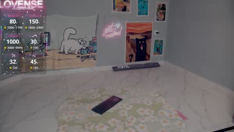 Snapshot of careful_i_bite chatting on September 19, 4:58 am NONA follow online show from September 19, 4:58 am