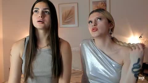 caressyourself online show from January 12, 2:19 pm