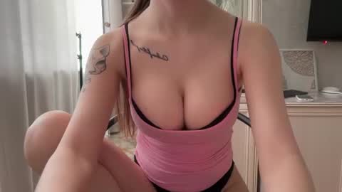 caressysiren online show from June 25, 1:26 pm