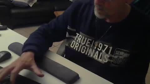 Snapshot of cargo69 chatting on January 6, 6:41 pm cargo69 online show from January 6, 6:41 pm