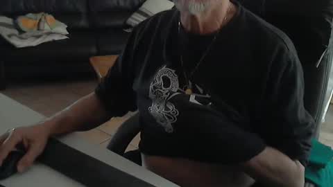 Snapshot of cargo69 chatting on February 21, 3:43 pm cargo69 online show from February 21, 3:43 pm