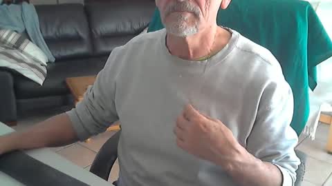 Snapshot of cargo69 chatting on March 2, 11:18 am cargo69 online show from March 2, 11:18 am