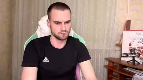 Cari online show from December 14, 6:56 pm