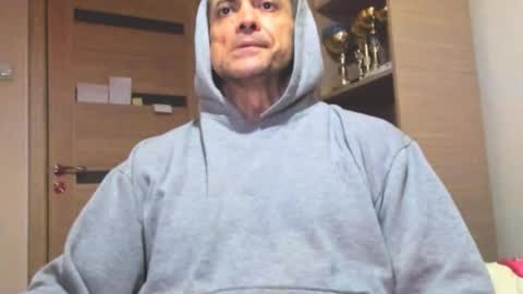 Laz online show from November 20, 10:59 am