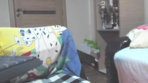 Laz online show from November 30, 5:39 pm