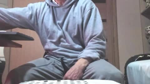 Laz online show from February 10, 9:13 am