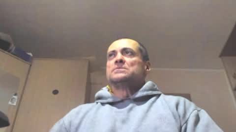 Laz online show from March 25, 9:21 pm