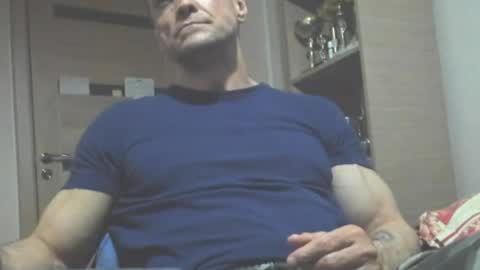 Laz online show from May 24, 11:54 pm