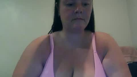 carinabro10 online show from November 4, 4:22 am