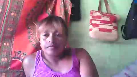 Snapshot of carinesexy69 chatting on December 25, 11:11 am carinesexy69 online show from December 25, 11:11 am