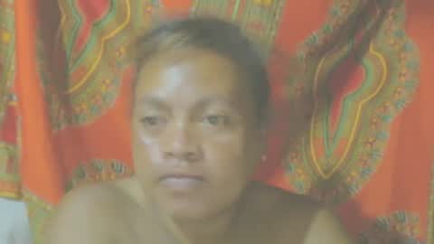 Snapshot of carinesexy69 chatting on January 18, 4:26 am carinesexy69 online show from January 18, 4:26 am