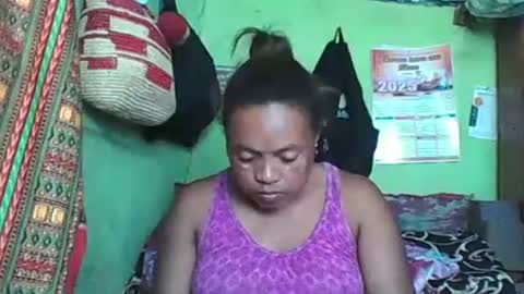 Snapshot of carinesexy69 chatting on January 18, 11:32 am carinesexy69 online show from January 18, 11:32 am