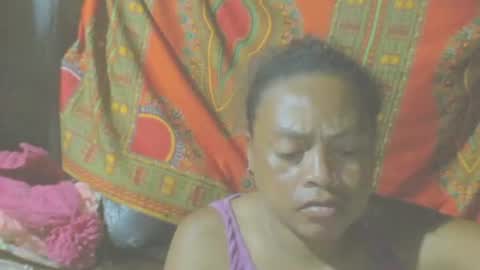 Snapshot of carinesexy69 chatting on January 28, 10:01 pm carinesexy69 online show from January 28, 10:01 pm