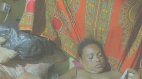 Snapshot of carinesexy69 chatting on February 4, 11:49 pm carinesexy69 online show from February 4, 11:49 pm