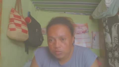 Snapshot of carinesexy69 chatting on February 6, 10:04 am carinesexy69 online show from February 6, 10:04 am