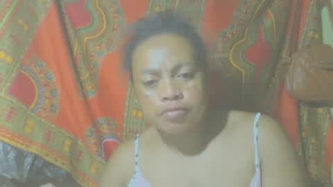 Snapshot of carinesexy69 chatting on February 12, 3:18 am carinesexy69 online show from February 12, 3:18 am