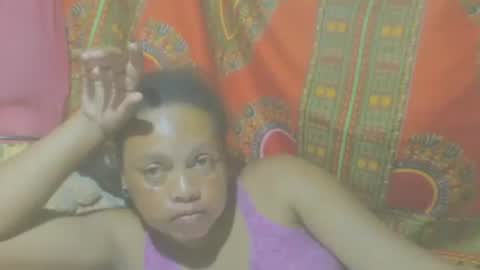 Snapshot of carinesexy69 chatting on February 13, 7:10 pm carinesexy69 online show from February 13, 7:10 pm