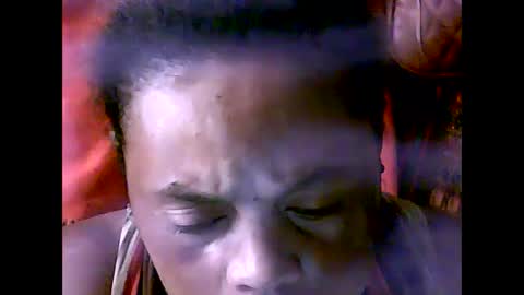 Snapshot of carinesexy69 chatting on February 14, 9:24 am carinesexy69 online show from February 14, 9:24 am