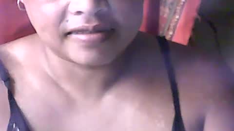 Snapshot of carinesexy69 chatting on February 16, 9:59 am carinesexy69 online show from February 16, 9:59 am