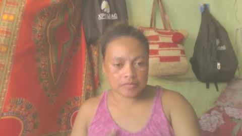 Snapshot of carinesexy69 chatting on February 20, 9:00 am carinesexy69 online show from February 20, 9:00 am