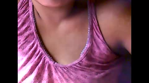 Snapshot of carinesexy69 chatting on February 27, 12:02 pm carinesexy69 online show from February 27, 12:02 pm