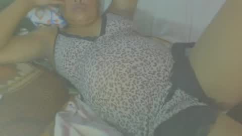 Snapshot of carinesexy69 chatting on October 8, 10:46 am carinesexy69 online show from October 8, 10:46 am