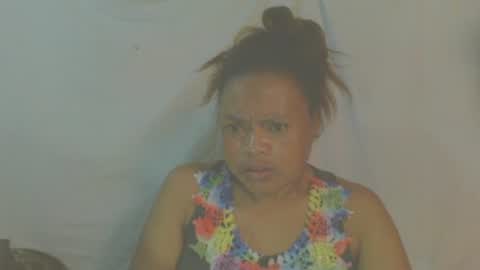 Snapshot of carinesexy69 chatting on October 16, 5:08 am carinesexy69 online show from October 16, 5:08 am