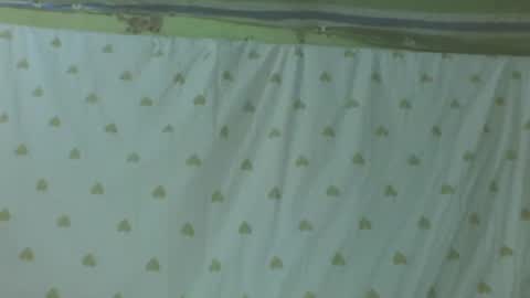 Snapshot of carinesexy69 chatting on October 18, 10:43 pm carinesexy69 online show from October 18, 10:43 pm