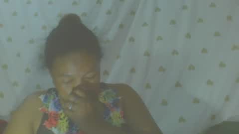 Snapshot of carinesexy69 chatting on October 23, 10:58 am carinesexy69 online show from October 23, 10:58 am